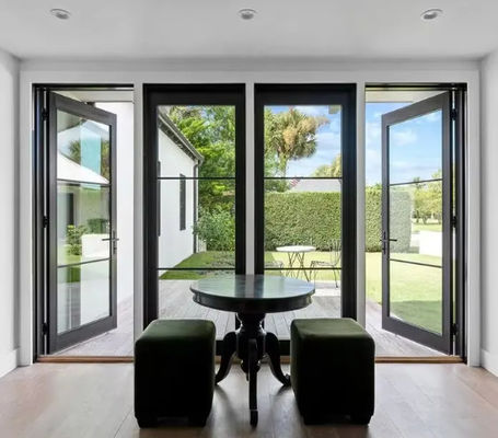 Kundenspezifische schwarze, wärmeisolierende Glasschwingtür mit pulverbeschichtetem Aluminiumlegierungsrahmen